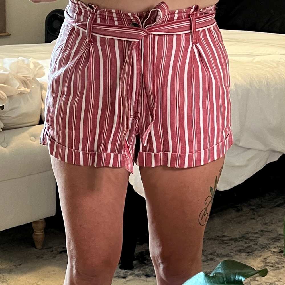 American Eagle Outfitters Red Striped High Waist Shorts size 10
